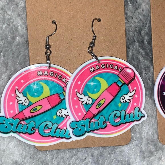 Resin Earrings - Picture 3 of 10